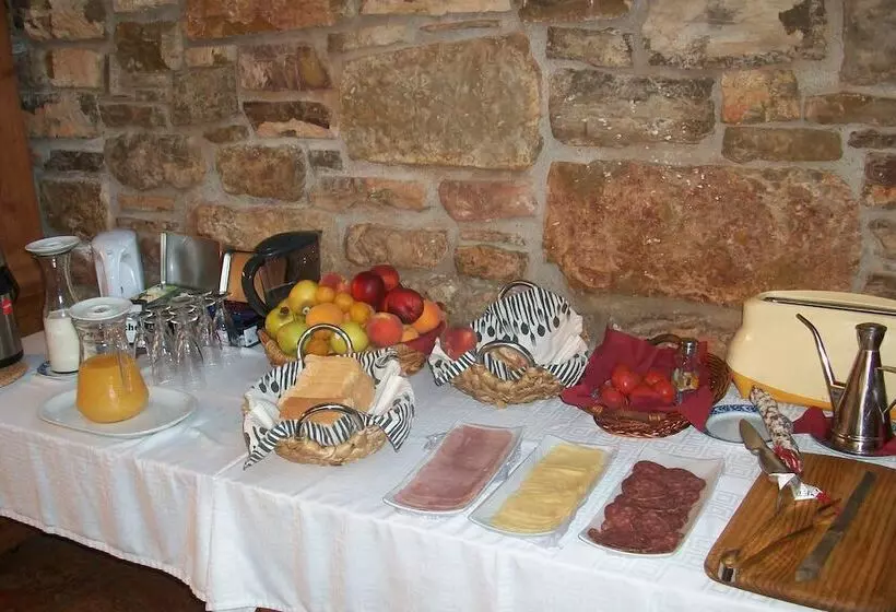 فندق فئة نجمة واحدة Can Misse