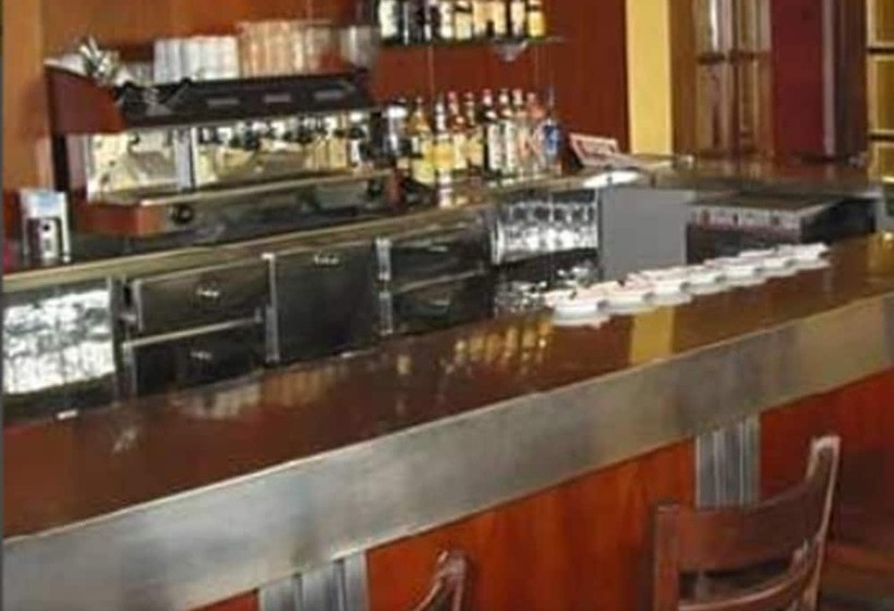 Hostal Monasterio De Rueda