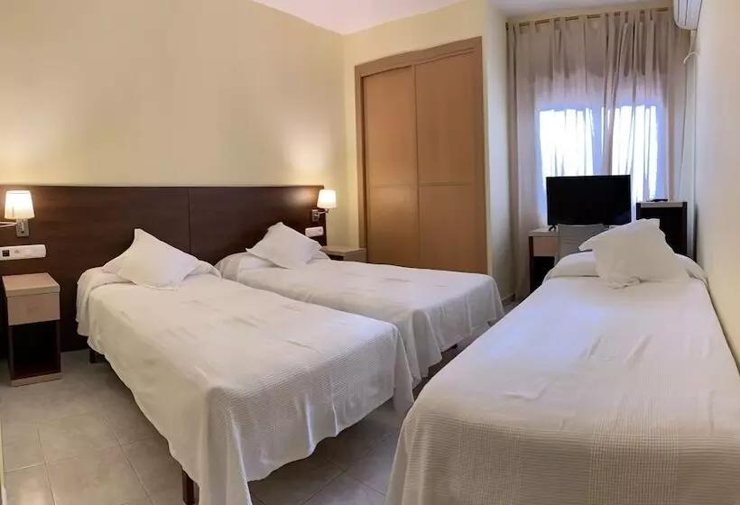 Hostal Monasterio De Rueda