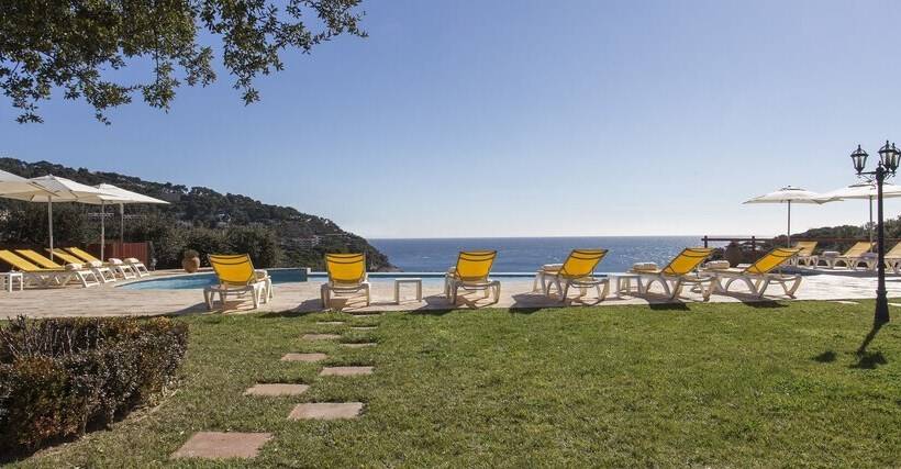 Отель Blaumar Llafranc