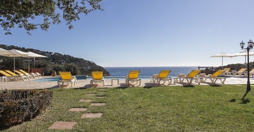 Отель Blaumar Llafranc