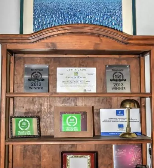 Отель Boutique Condes Fúcares