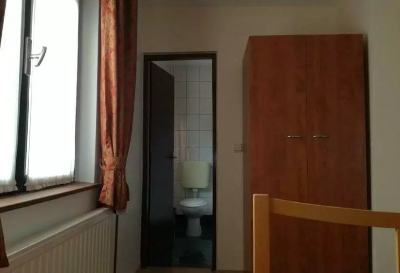 هتل Guesthouse Fortuna