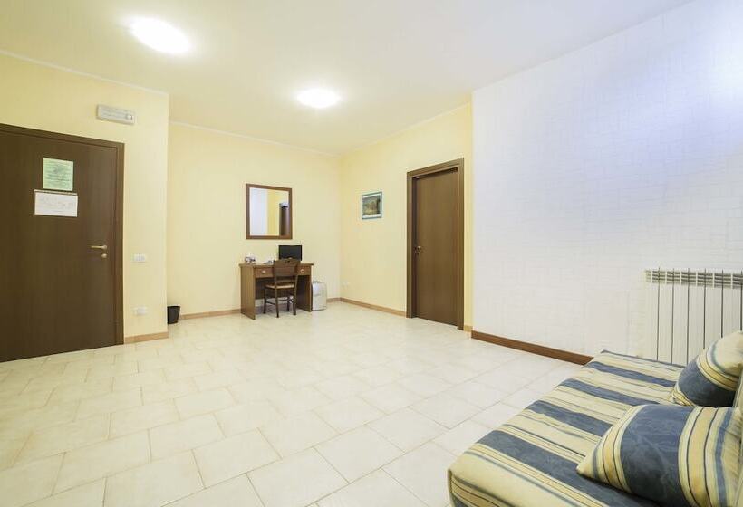 Отель Locanda Del Vecchio Borgo