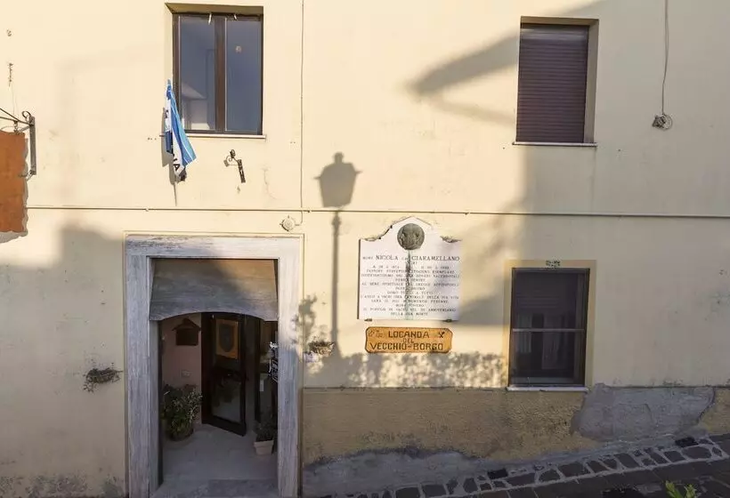 Отель Locanda Del Vecchio Borgo