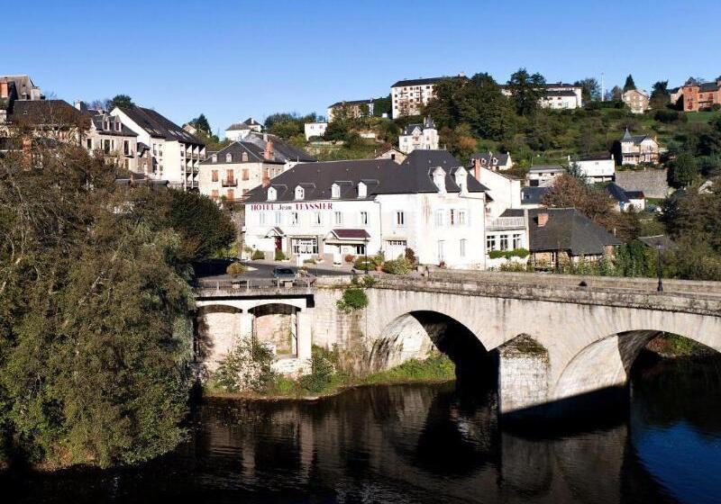 ホテル Logis Hôtel Teyssier