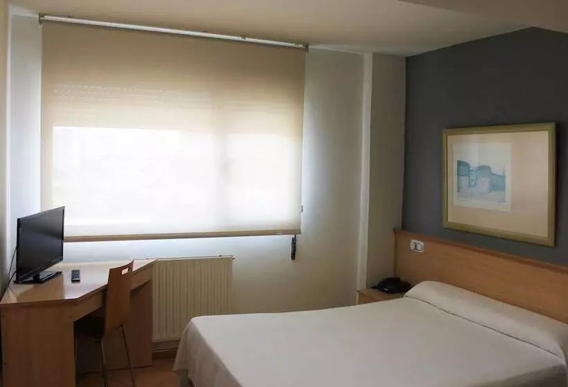 호텔 Metropol By Carris