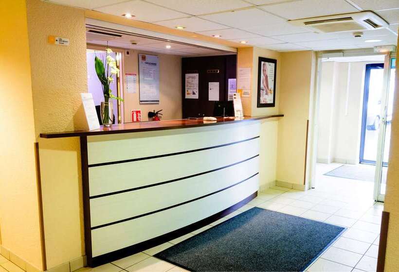 Отель Premiere Classe Annemasse  Ville La Grand