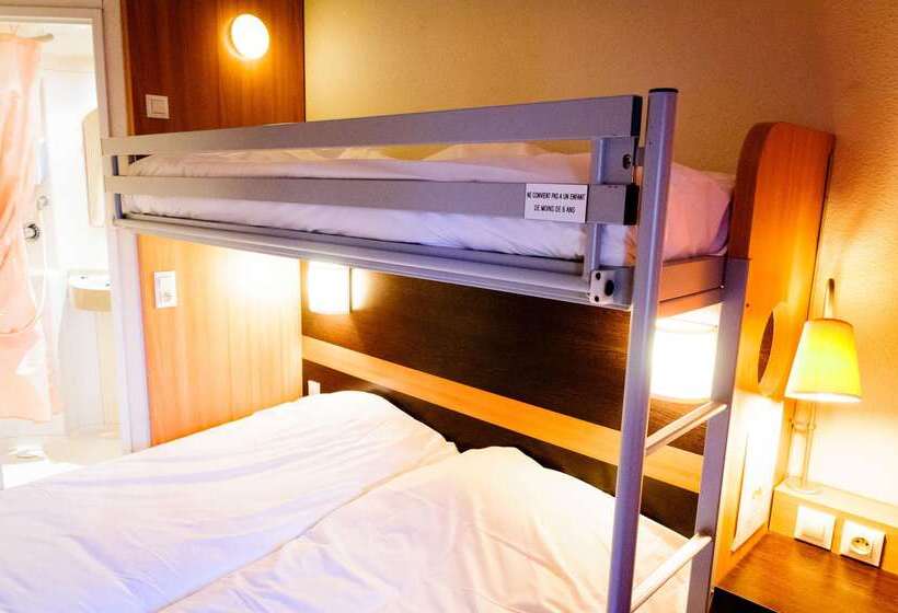 Отель Premiere Classe Annemasse  Ville La Grand