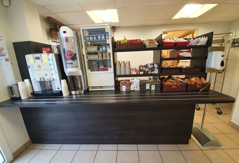 Отель Premiere Classe Annemasse  Ville La Grand