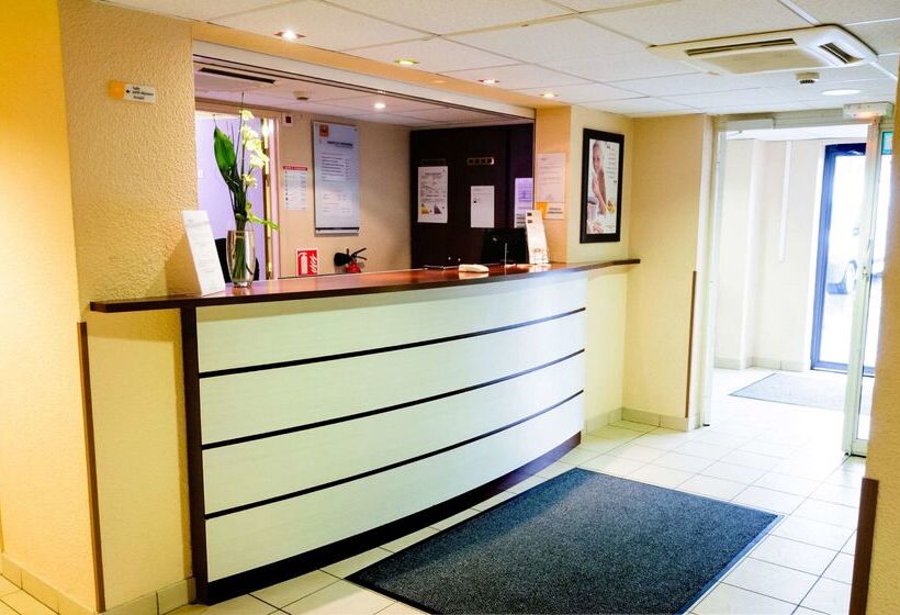 Отель Premiere Classe Annemasse  Ville La Grand