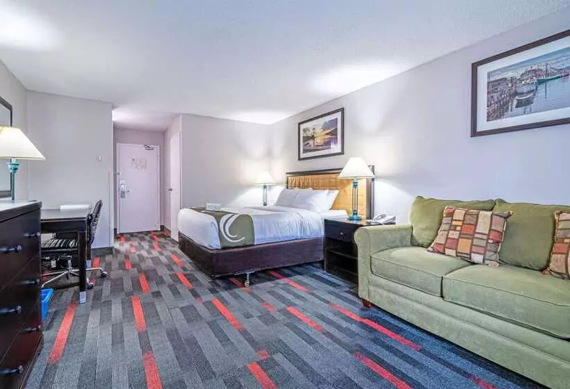 Hotel Quality Inn Halifax Airport