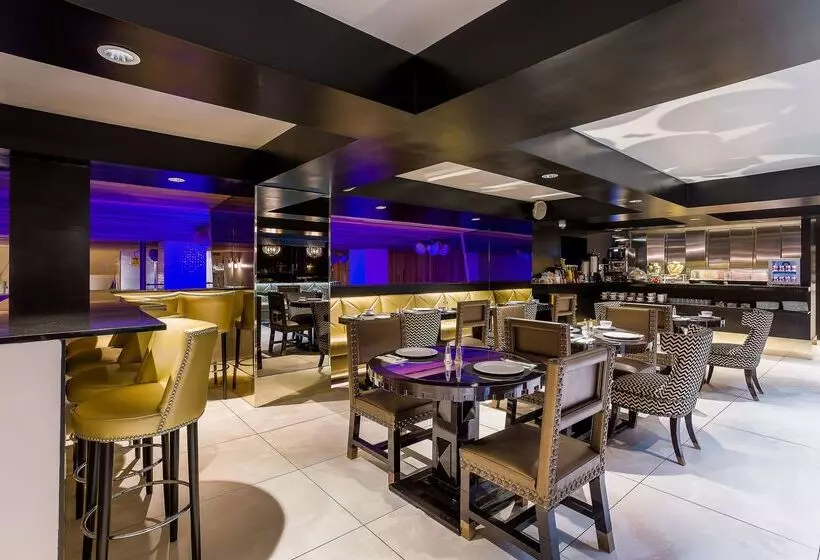 호텔 45 Times Square