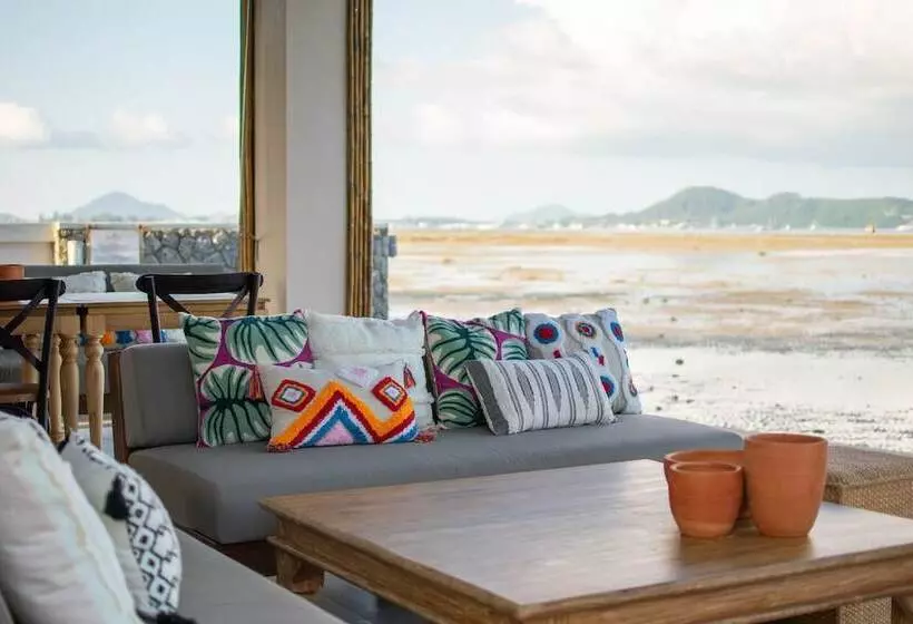 Hotelli Selina Serenity Rawai Phuket