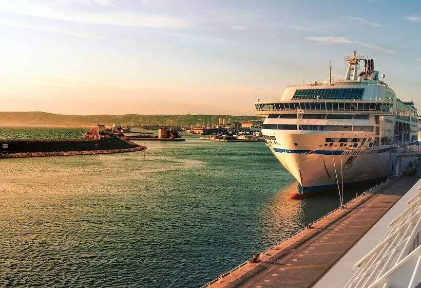 Novotel Suites Marseille Centre Euromed