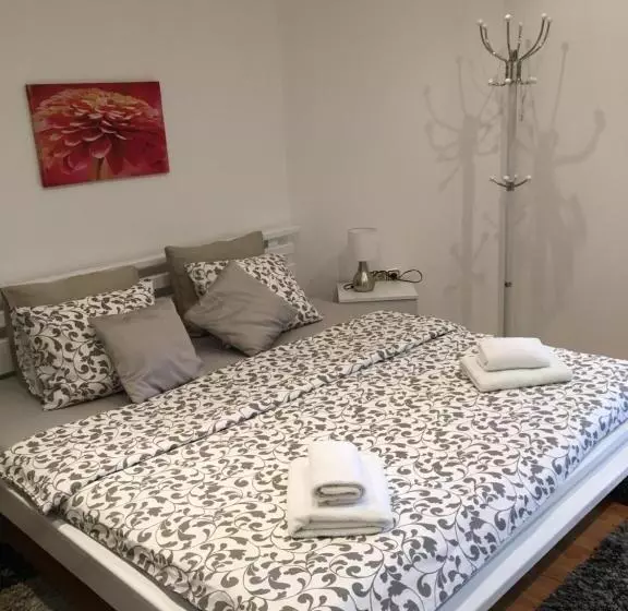 פנסיון House Zupan