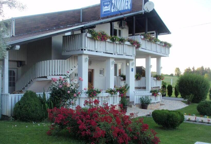 بنسيون House Zupan