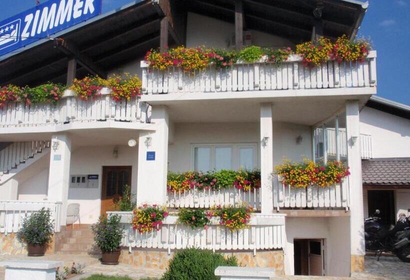 بنسيون House Zupan