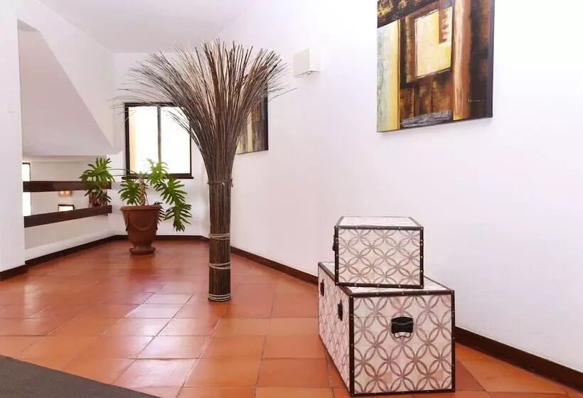 Praia Da Lota Resort - Beachfront Hotel