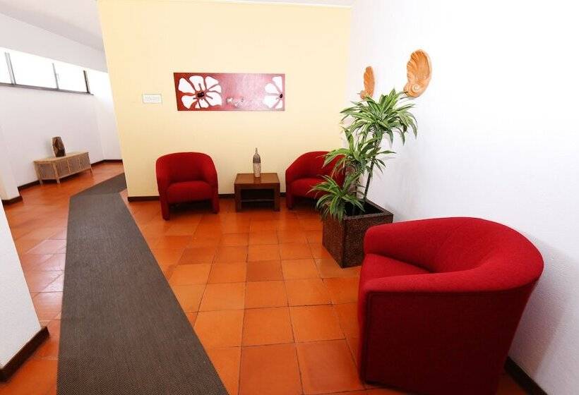 Praia Da Lota Resort - Beachfront Hotel