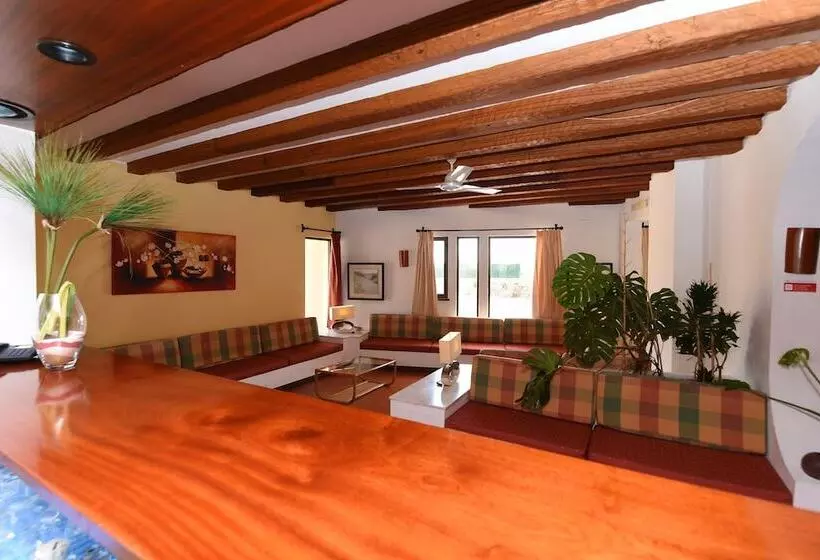 Praia Da Lota Resort - Beachfront Hotel