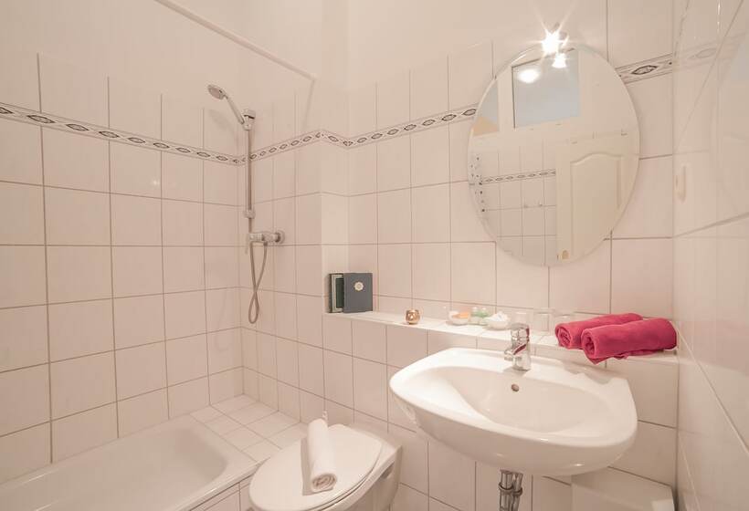 Отель Ostsee Gutshaus