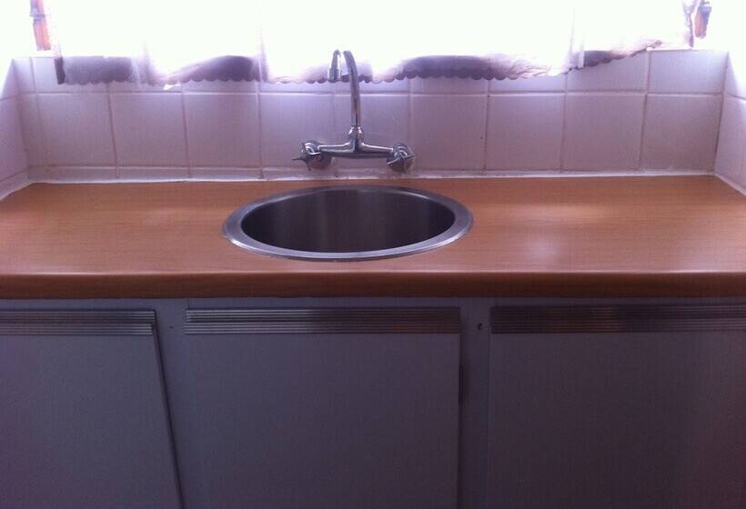 پانسیون Calvary Guest House