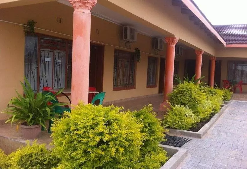 پانسیون Calvary Guest House