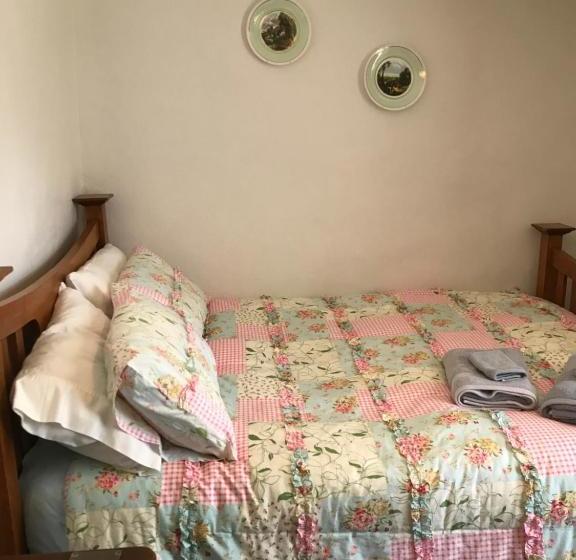 Tophouse Historical Inn Bed And Breakfast