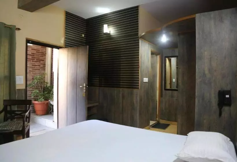 ユースホステル Kasauli Residency