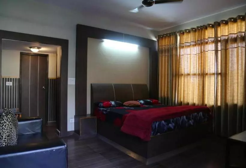 ユースホステル Kasauli Residency