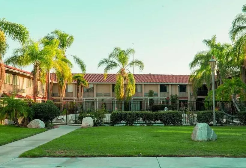 Hotelli Studio 6 Anaheim Hills Ca