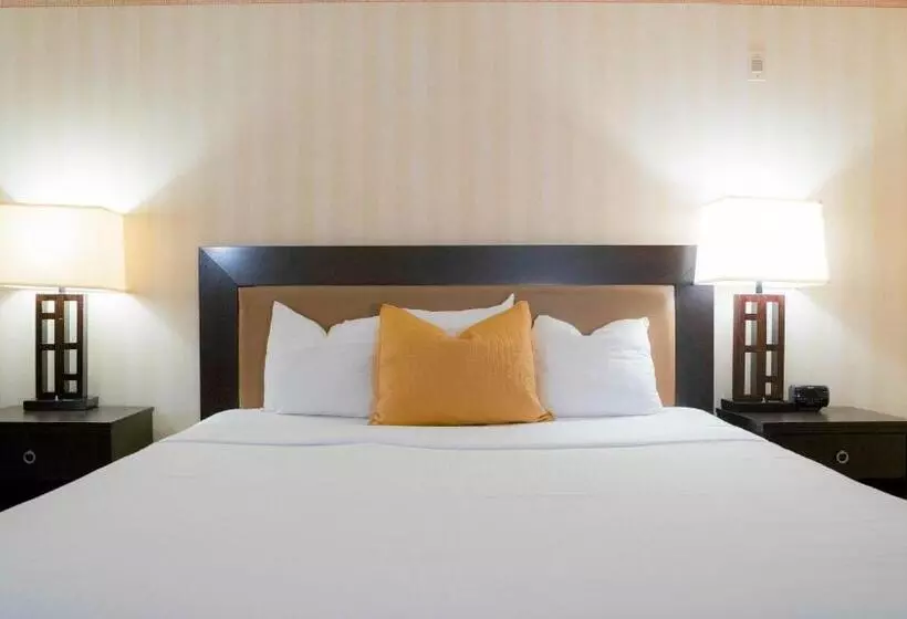 Hotelli Studio 6 Anaheim Hills Ca