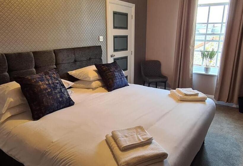 בית מלון כפרי Bold Arms