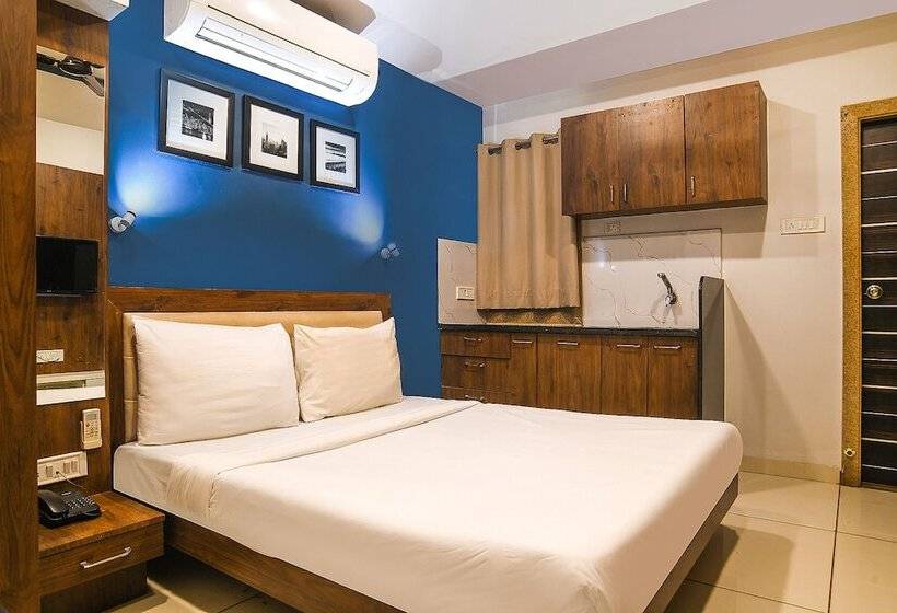 Fabhotel Shree Ram Palace