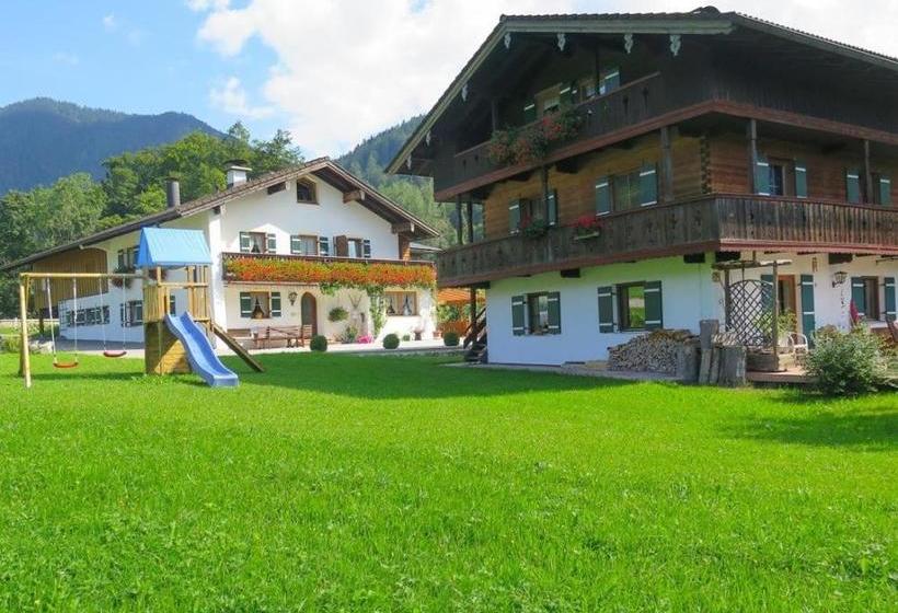 Hotelli Haus Wiesenrand Kurz