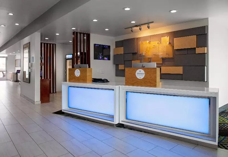 ホテル Holiday Inn Express & Suites   El Paso North, An Ihg