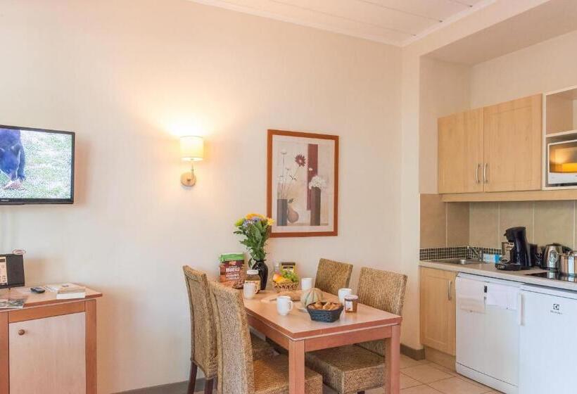 בית מלון כפרי Sowell Family Le Vallon