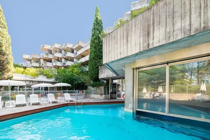 هتل Sowell Family Le Vallon