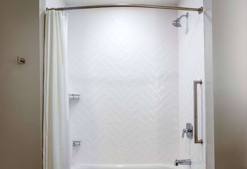 ホテル Towneplace Suites By Marriott Milwaukee West Bend