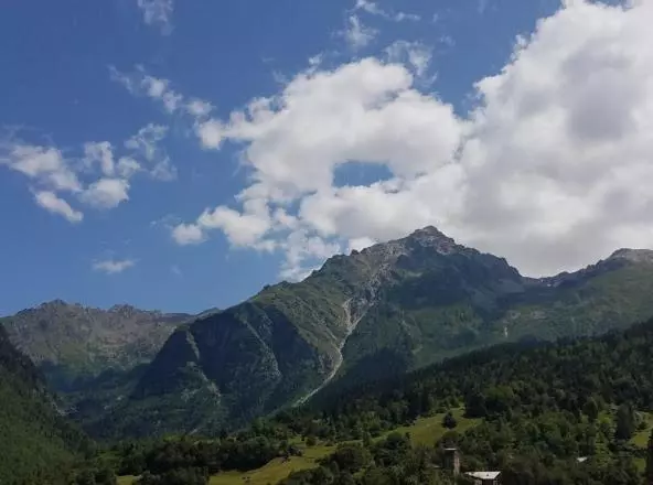 پانسیون Luka Guest House