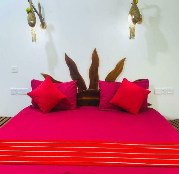 פנסיון Thambara Gueust House