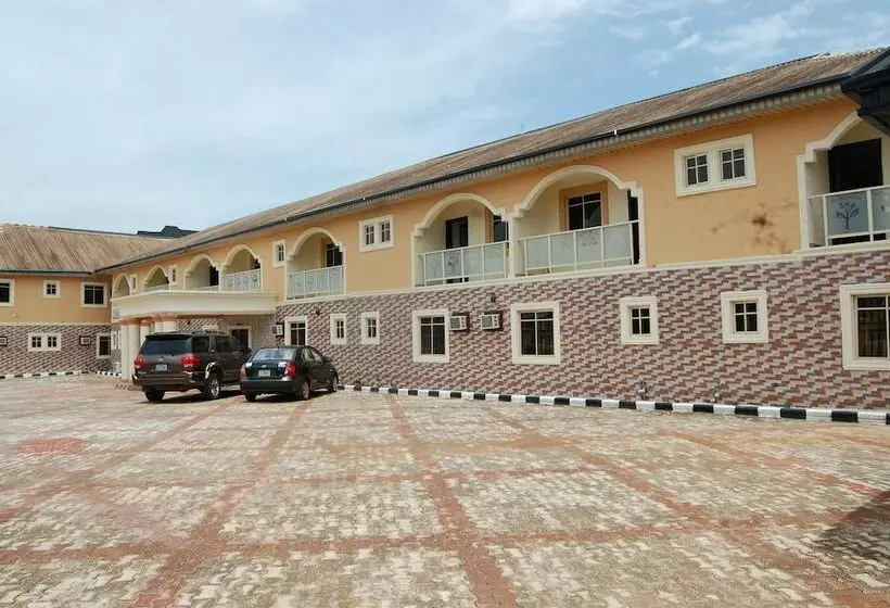 Allan Keri Hotel And Suites