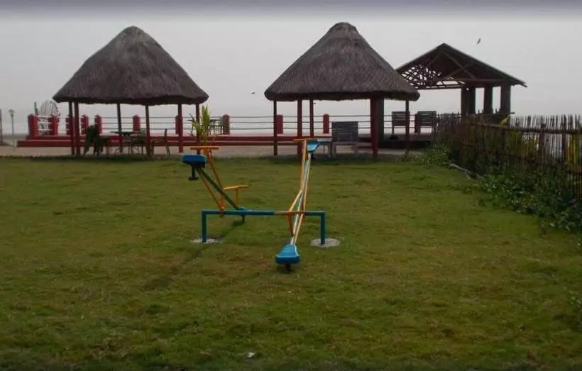 Arya Beach Resort