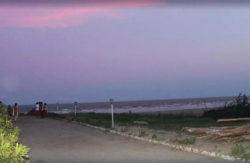 Arya Beach Resort
