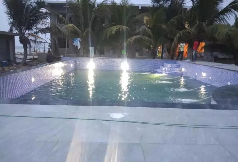 Arya Beach Resort