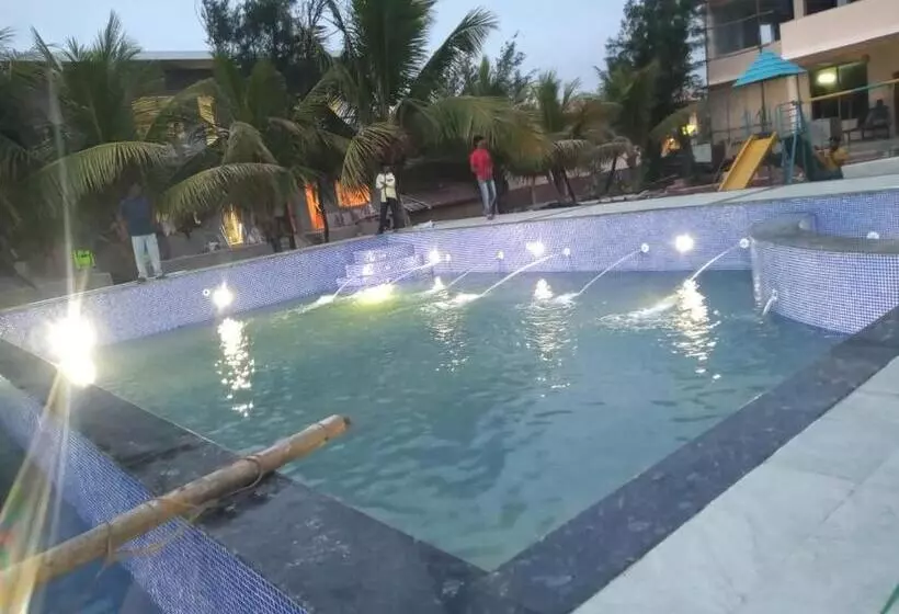 Arya Beach Resort