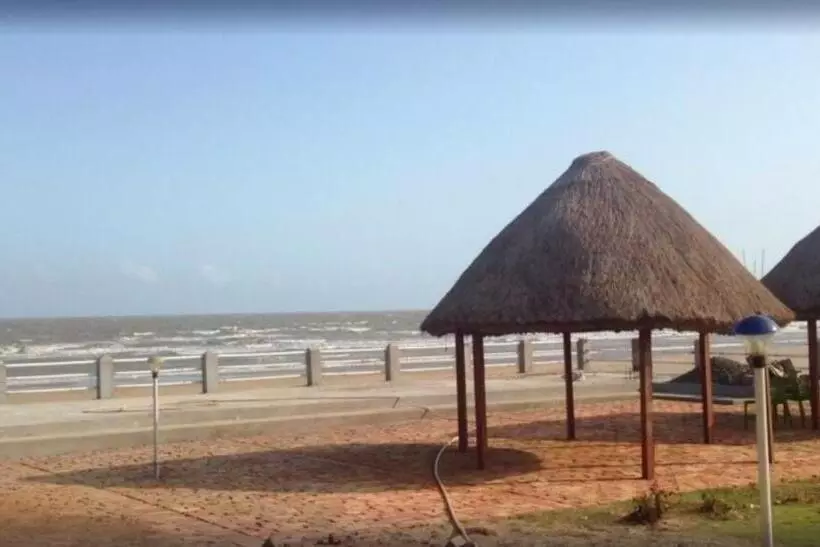 Arya Beach Resort