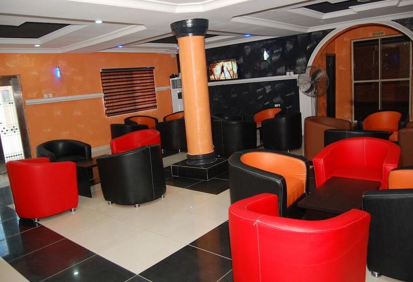 Allan Keri Hotel And Suites