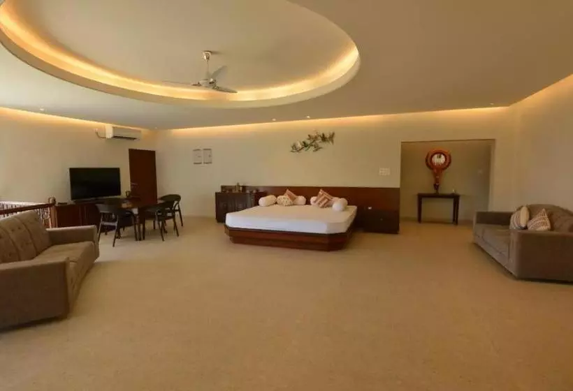ホテル Manohari - The Tea Retreat Resort